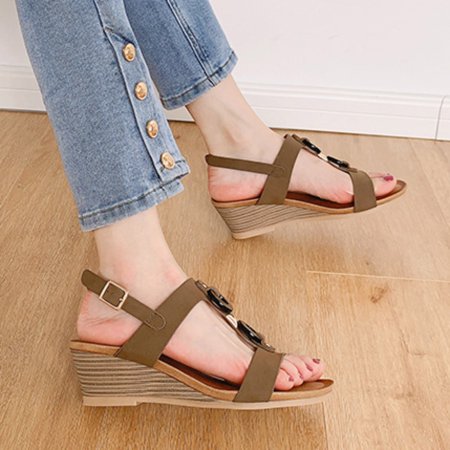 

ZHELIYO Women s sandals Fashion National Style Scallop Cut Rubber Shoes For Women Ankle Strap Buckle Beach Sandal Brown 7.50