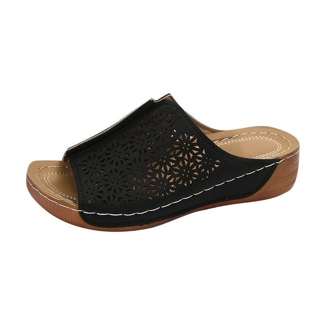Sandales Compensées Noires pour Femmes à Bout Rond avec Design Creux, Adaptées aux Promenades à la Plage et aux Occasions Décontractées