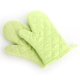 thumbnail image 1 of Par de guantes de cocina antideslizantes de color verde hierba (un juego de 2 piezas) utilizados para cocinar, hornear y asar esteras aislantes del calor, 1 of 5
