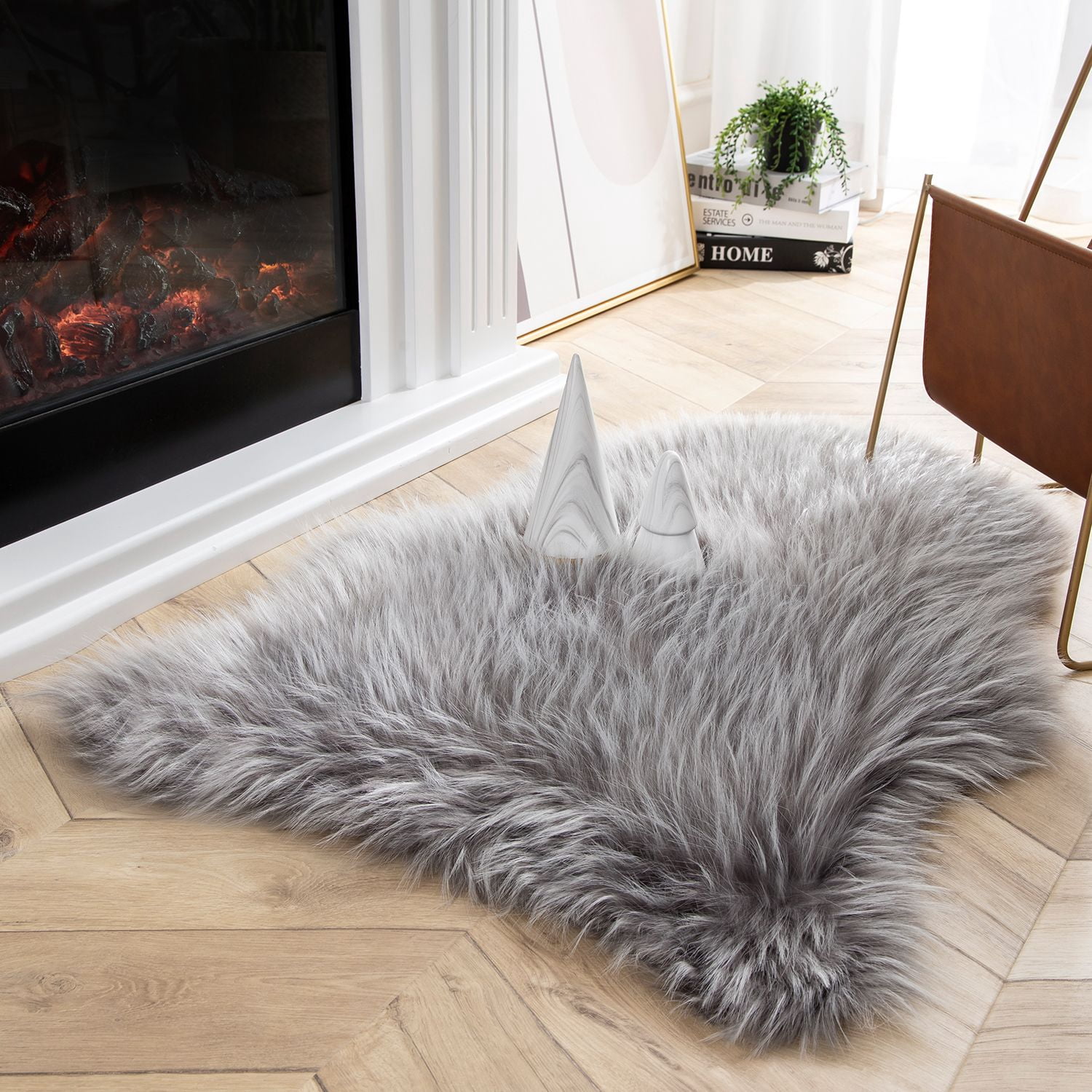 Phantoscope Faux Sheepskin Fur Area Rug, Soft Fluffy Faux Fur Carpet, Light Gray, 2 x 3 ft, Irregular Shape
