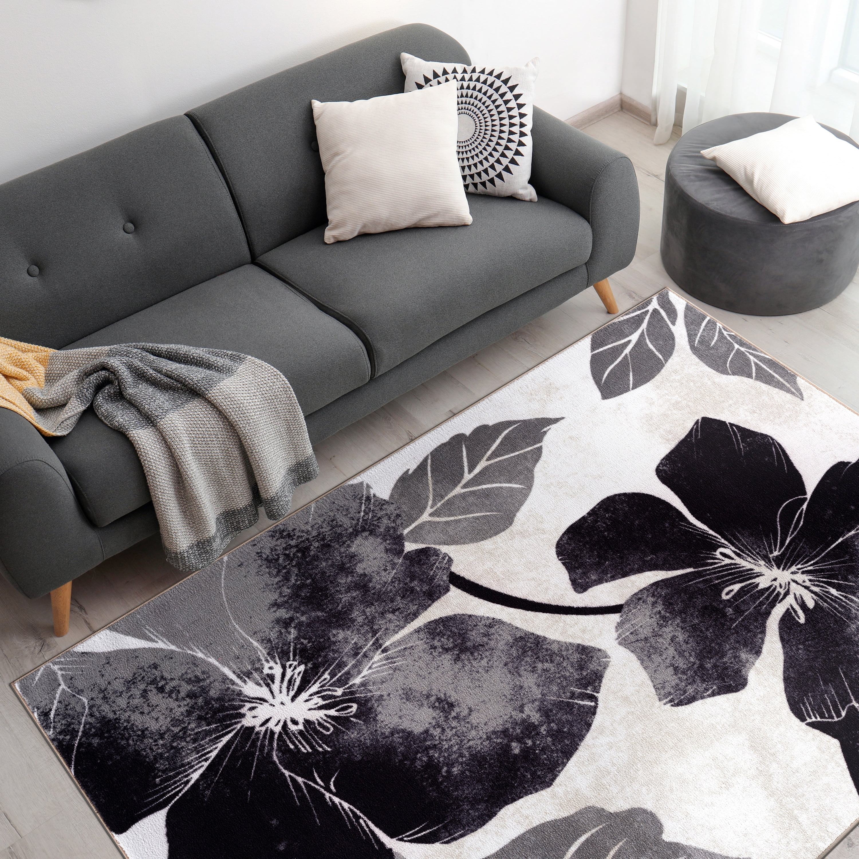 CAMILSON Solana Non Slip Modern Floral Indoor Area Rug Black/Grey 8x10