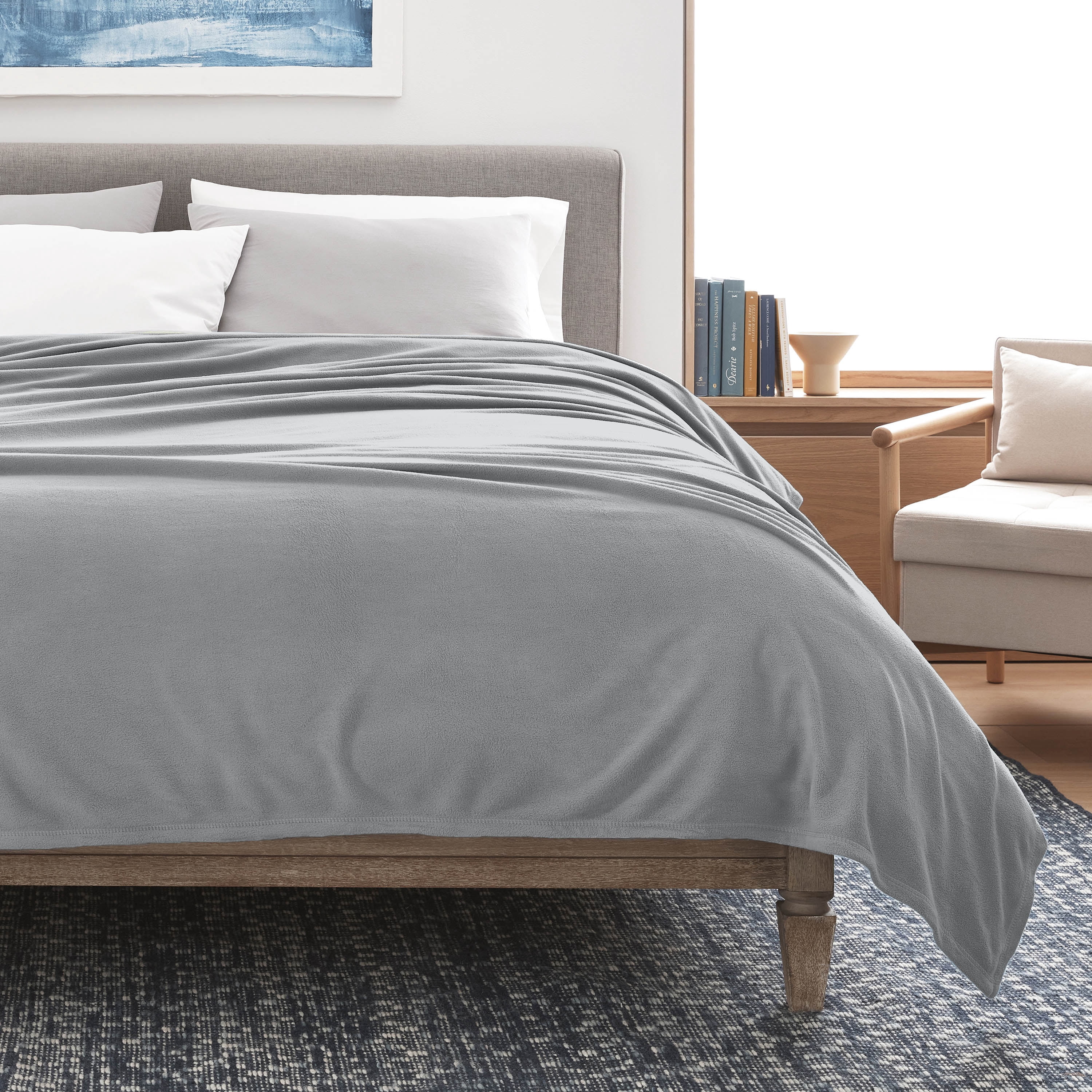 Soft All-Season Microfleece Bed Blanket – Lightweight Cozy Throw – King Size – Light Grey