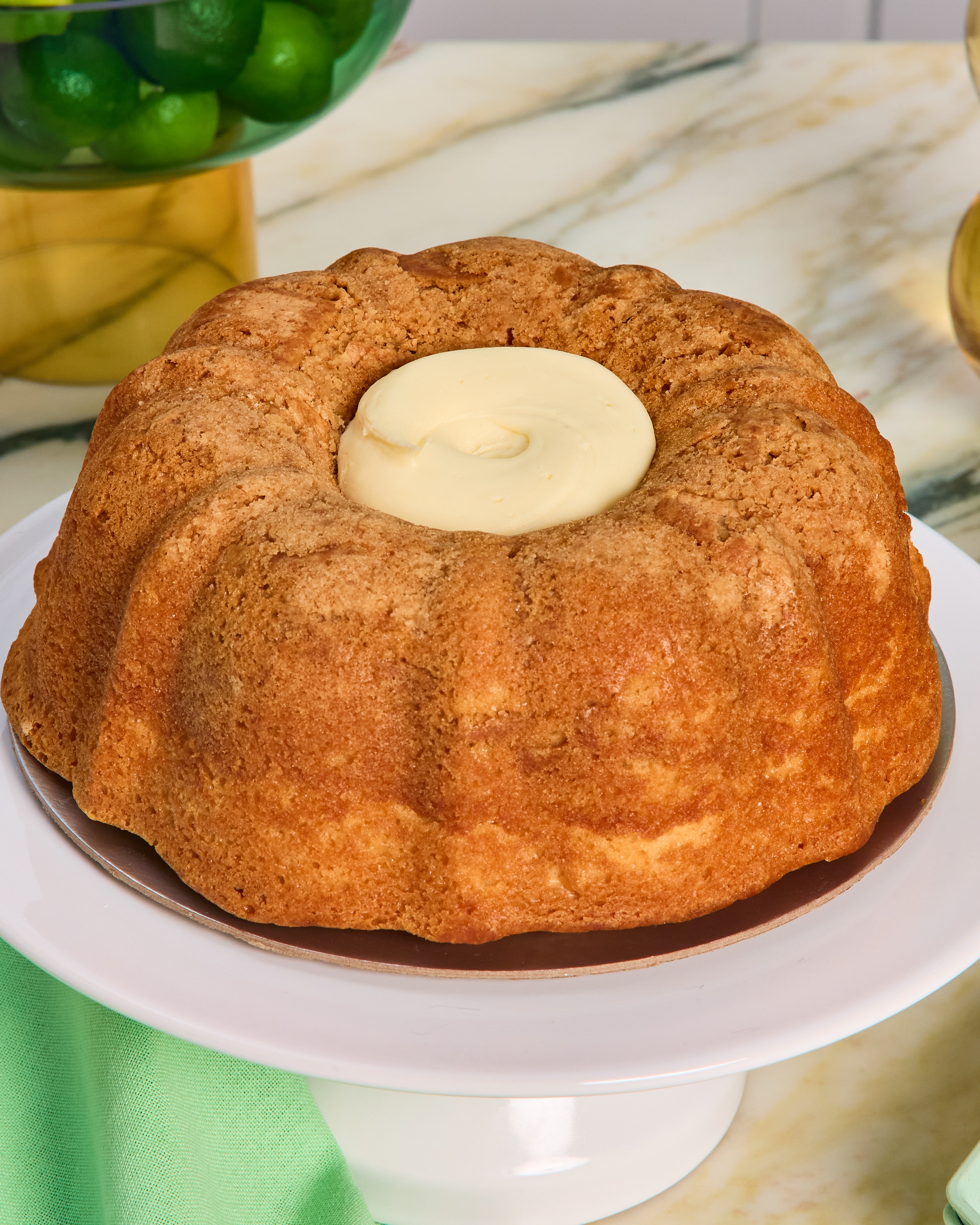 Everyday Grand Key Lime Pie Cake with Cream Cheese Frosting, 36 oz