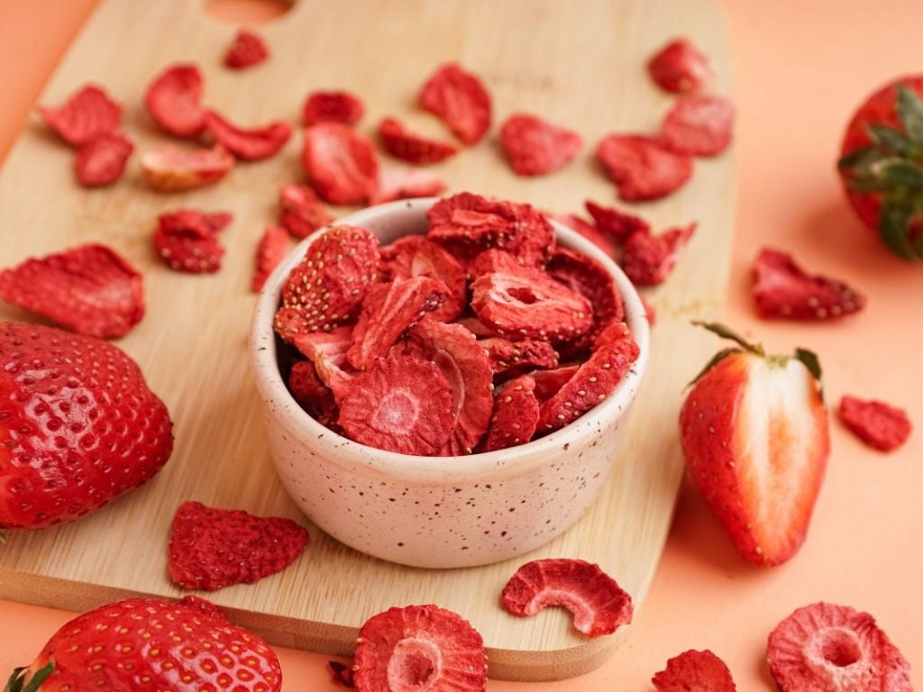 Freeze Dried Fruits - Apple & Strawberry - 2 Pack | Shawhan Farms Chamoy Mix & Merlinsmart Zine