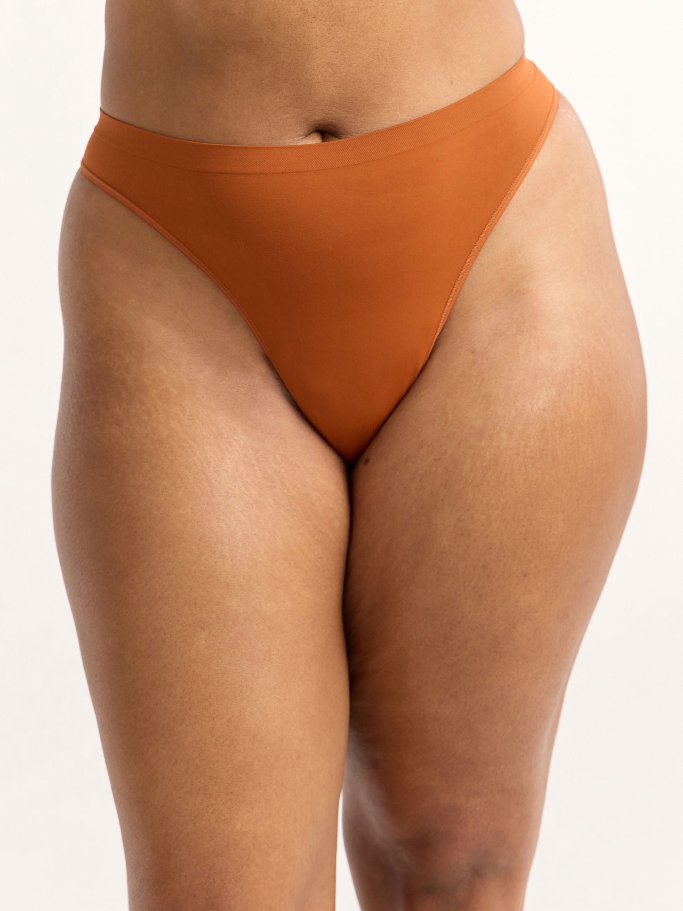 Joyspun Women's Seamless Thong Panties, 3-Pack, Sizes XS to 3XL