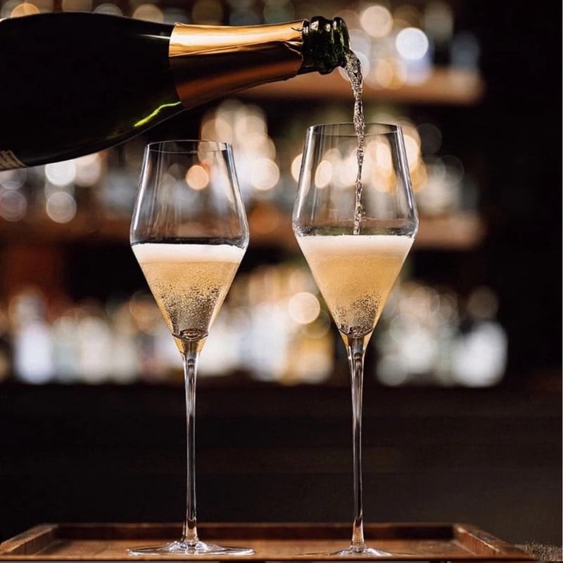 Set of 2 Ultra-Thin and Light Lead-Free Crystal Champagne Flutes, Hand-Blown Glass with Precision-Angled Curve, Perfect for Champagne, Prosecco, Sparkling Wine, Cava and Spumante