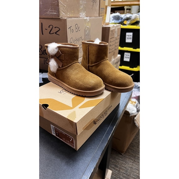 Koolaburra by UGG174 Victoria Mini Womens Boot 6 Chestnut