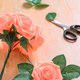 thumbnail image 5 of Flores artificiales 25 uds rosas falsas con tallos y 2 hojas para decoración de fiesta de ramos de boda Diy, 5 of 5