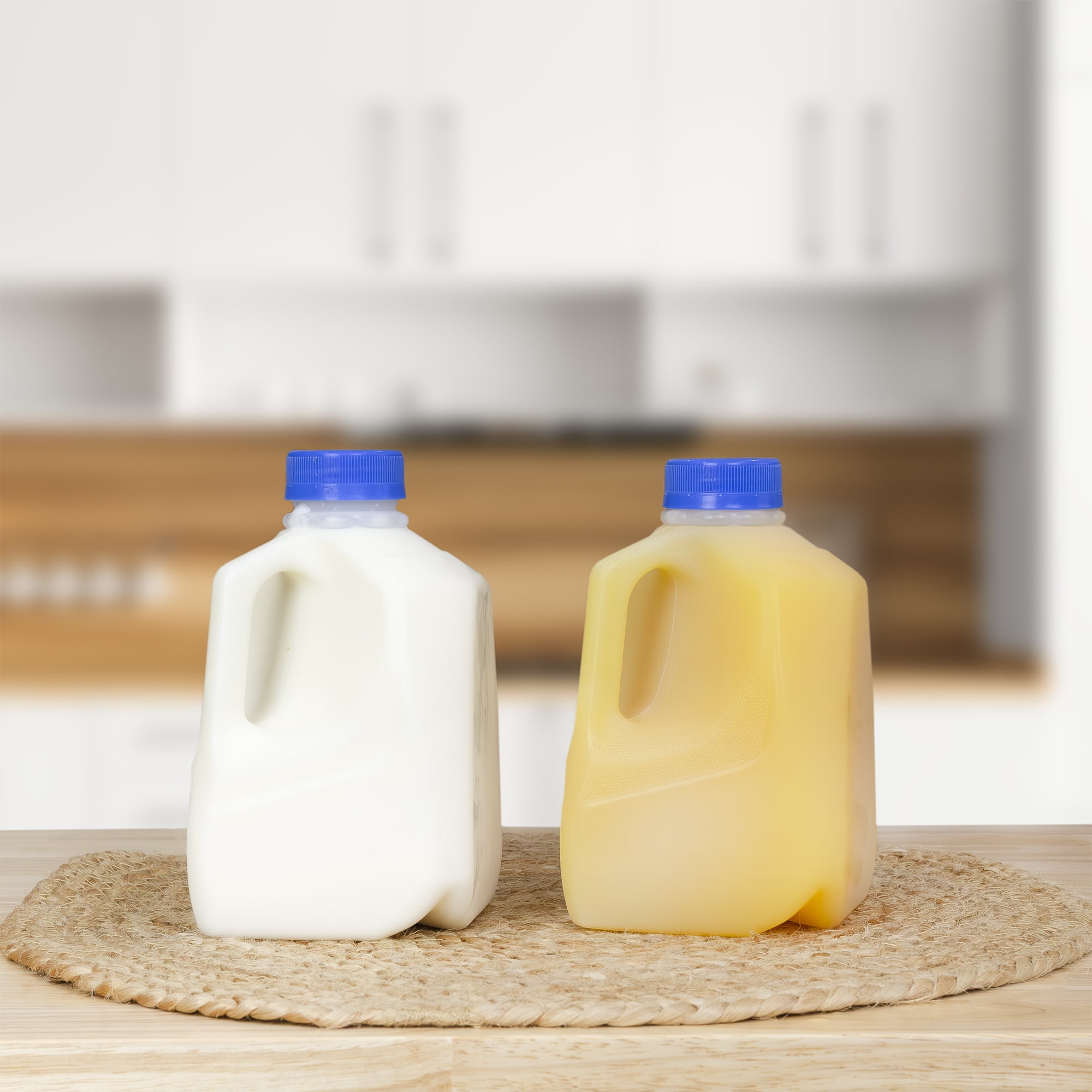 Cornucopia Brands 32oz Plastic Jugs (6-Pack); 1-Quart / 32-Ounce Bottles w/ Caps for Juice, Water, Sports and Protein Drinks and Milk, BPA-Free
