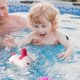 thumbnail image 5 of Juguetes de piscina, juguetes para bebés, juguetes para niños pequeños, juguetes de baño para niños y bebés, juguetes de natación y juegos acuáticos, bote de plástico., 5 of 6