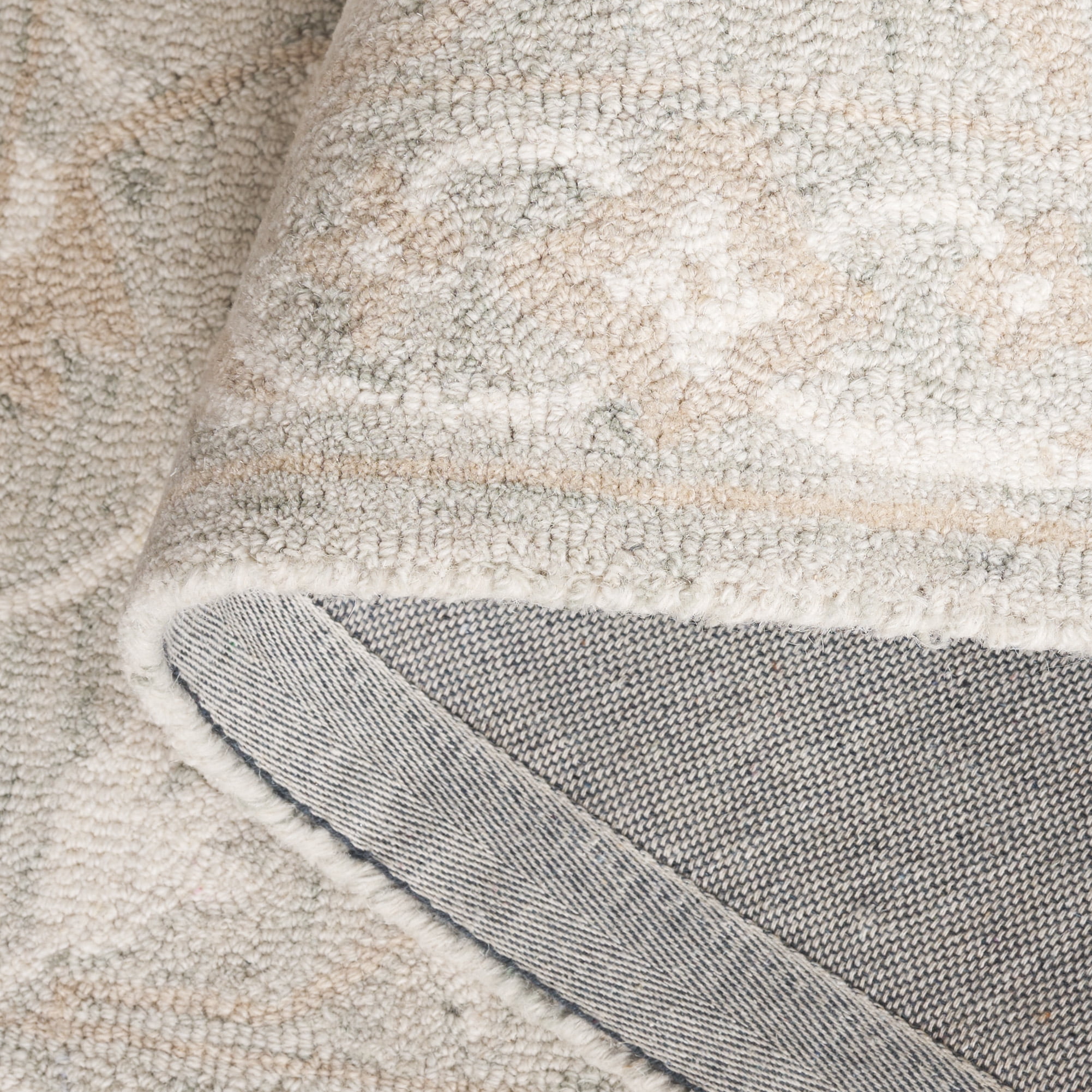 SAFAVIEH Blossom Donella Floral Area Rug, Light Gray/Ivory, 6' x 9'