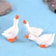 thumbnail image 2 of 3 figuras de ganso de Pascua en miniatura para decoración del hogar, tres oso de fresa Electrónica, 2 of 5