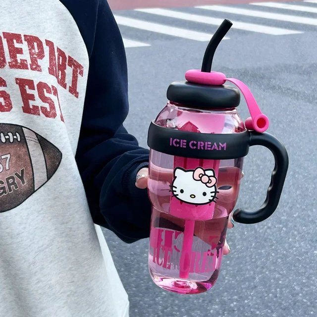 1300ml Sanrio Water Cup Hello Kitty Anime Straw Cup Cute Large Capacity Cartoon Outdoor Activities Portable Tea Separation