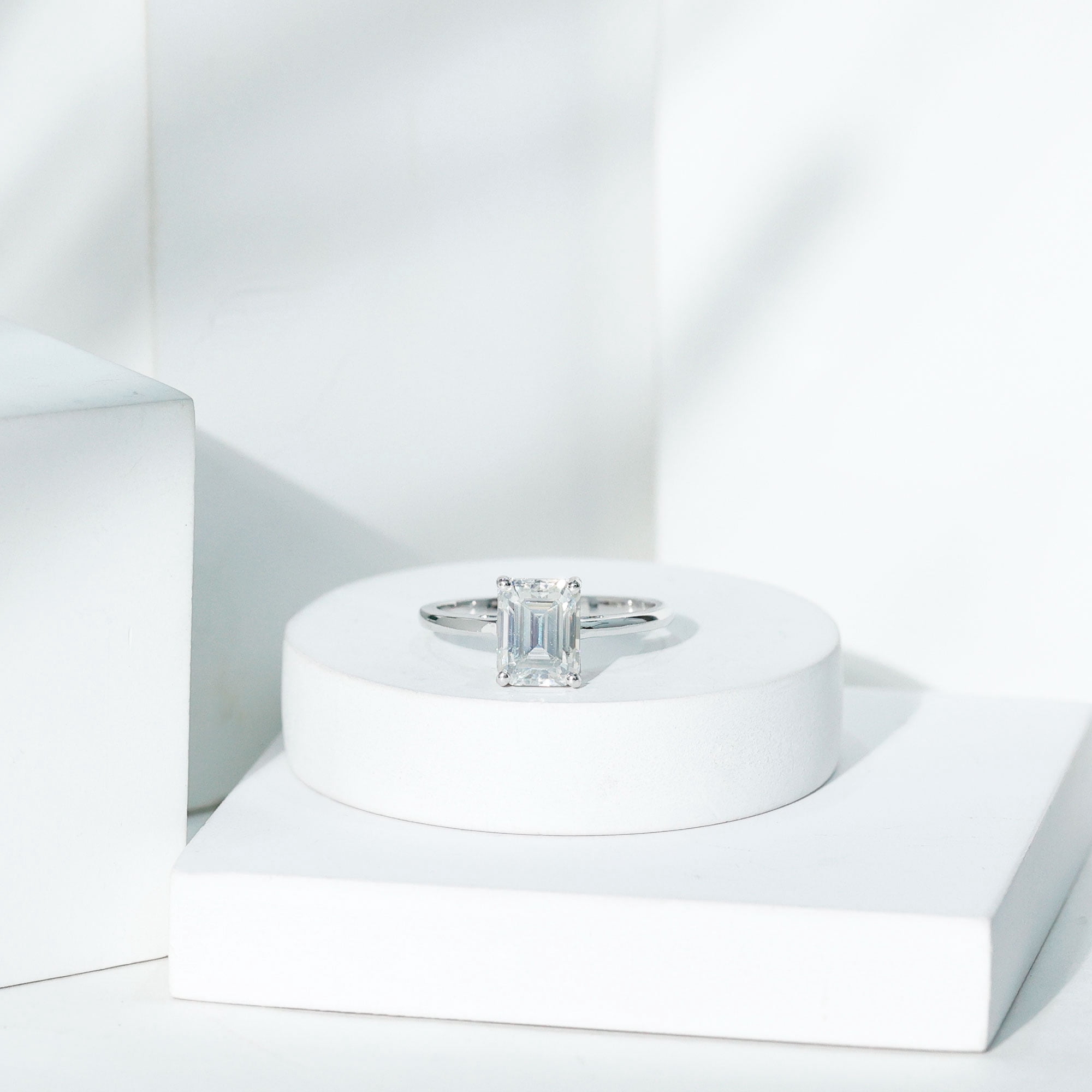 Rosec Jewels 2.8 Ct Emerald Cut Moissanite Solitaire Engagement Ring Silver (7X9 mm, D-VS1 Quality) - Ready to Gift for Women, US 7.50
