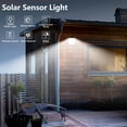 thumbnail image 2 of Una sola lámpara solar para exteriores equipada con modo de sensor de movimiento, con 126 luces LED. Esta lámpara de pared es adecuada para porches y jardines, ofrece tres modos de iluminación,, 2 of 10
