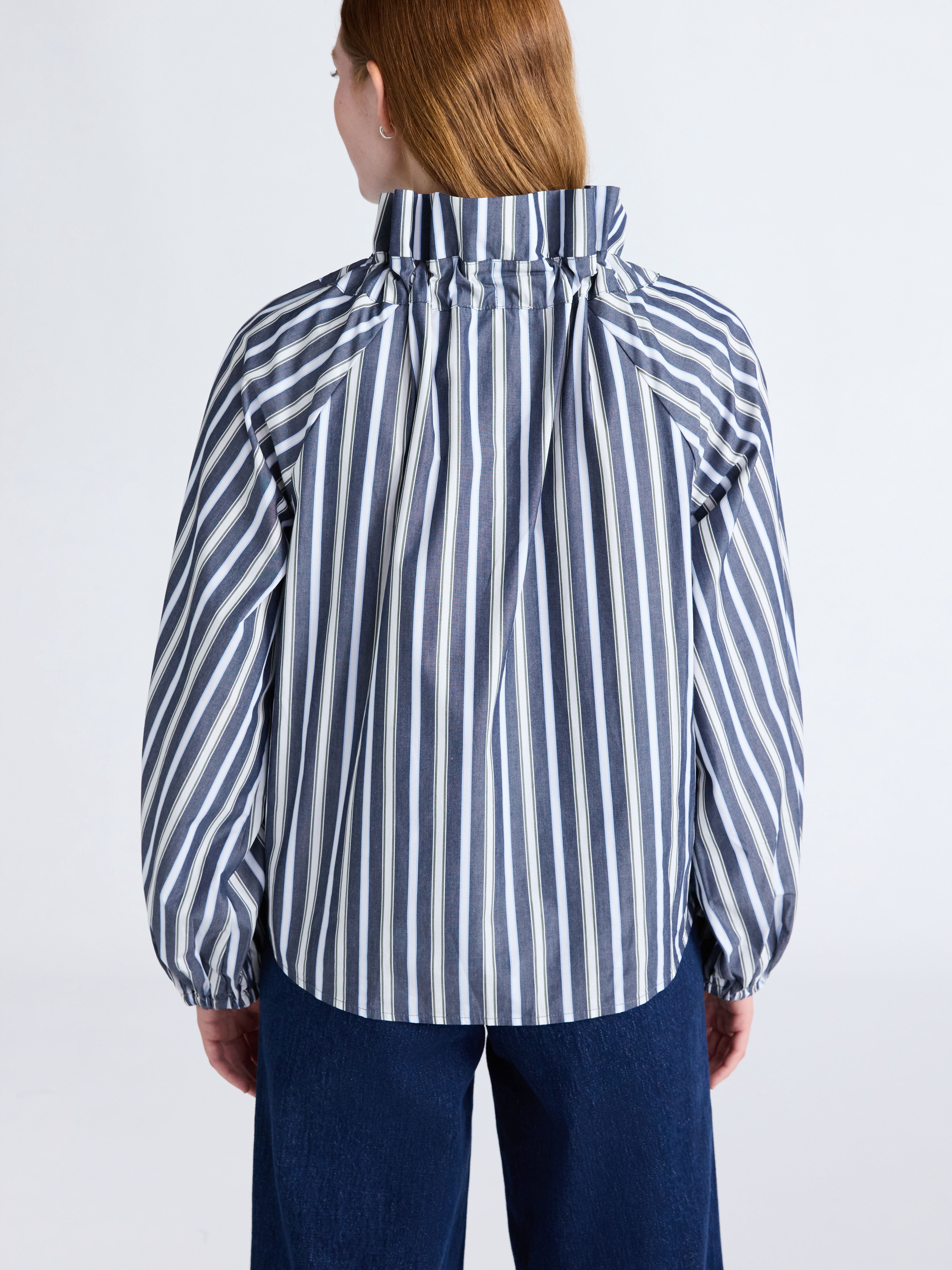 Free Assembly Women's and Women's Plus Size Ruffle Neck Cotton Top with Long Sleeves, XS-4X