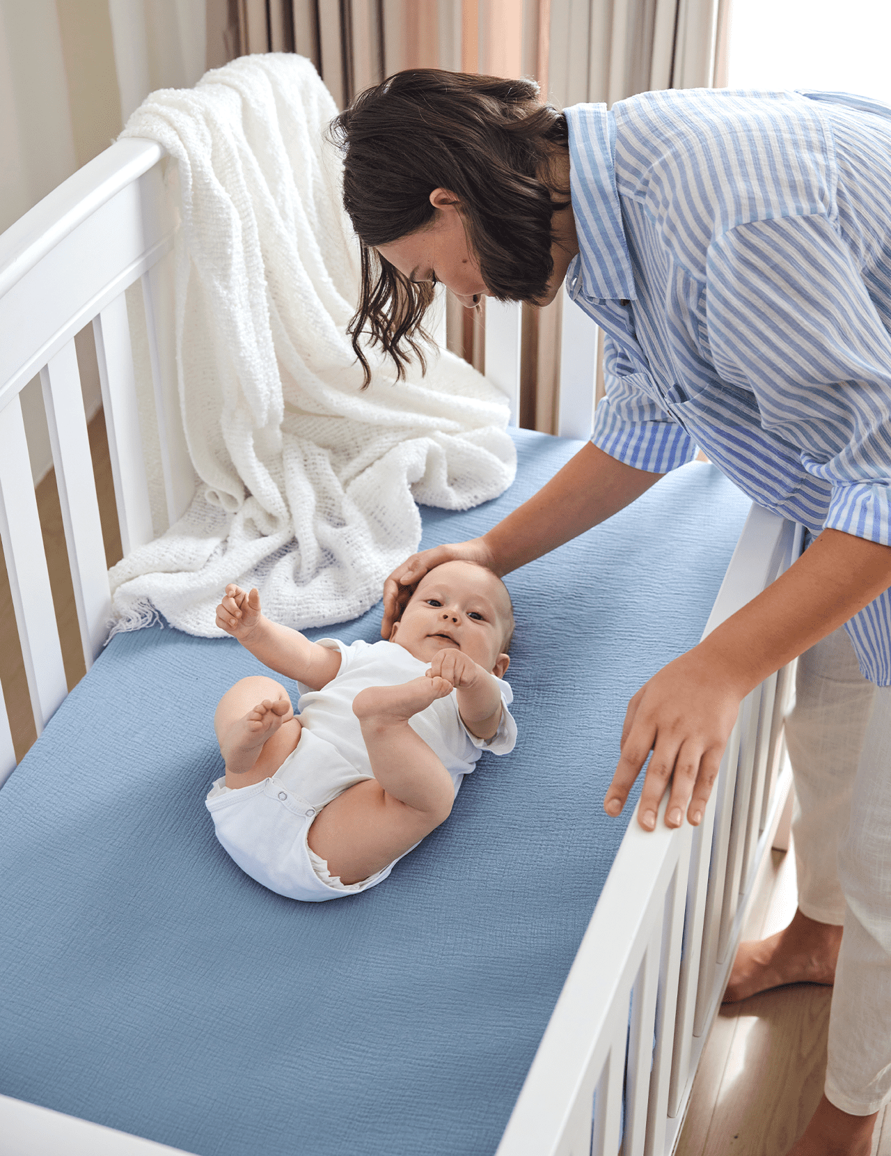 Momcozy Baby Muslin Standard Fitted Crib Sheets, Blue Star Moon Pattern, Infant Bedding
