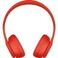 thumbnail image 3 of Casque Supra-Auriculaire Sans Fil Beats Solo3 Remis à Neuf - Puce W1, Bluetooth Classe 1, 40 Heures d'Écoute, Microphone et Commandes Intégrés - (Rouge), 3 of 7