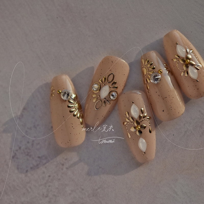 1 PCS Vintage Gold Floral High Quality 5D Embossed Nail Art Decals Nail Art Engraving Decoration Fashion Slider Nail Stickers