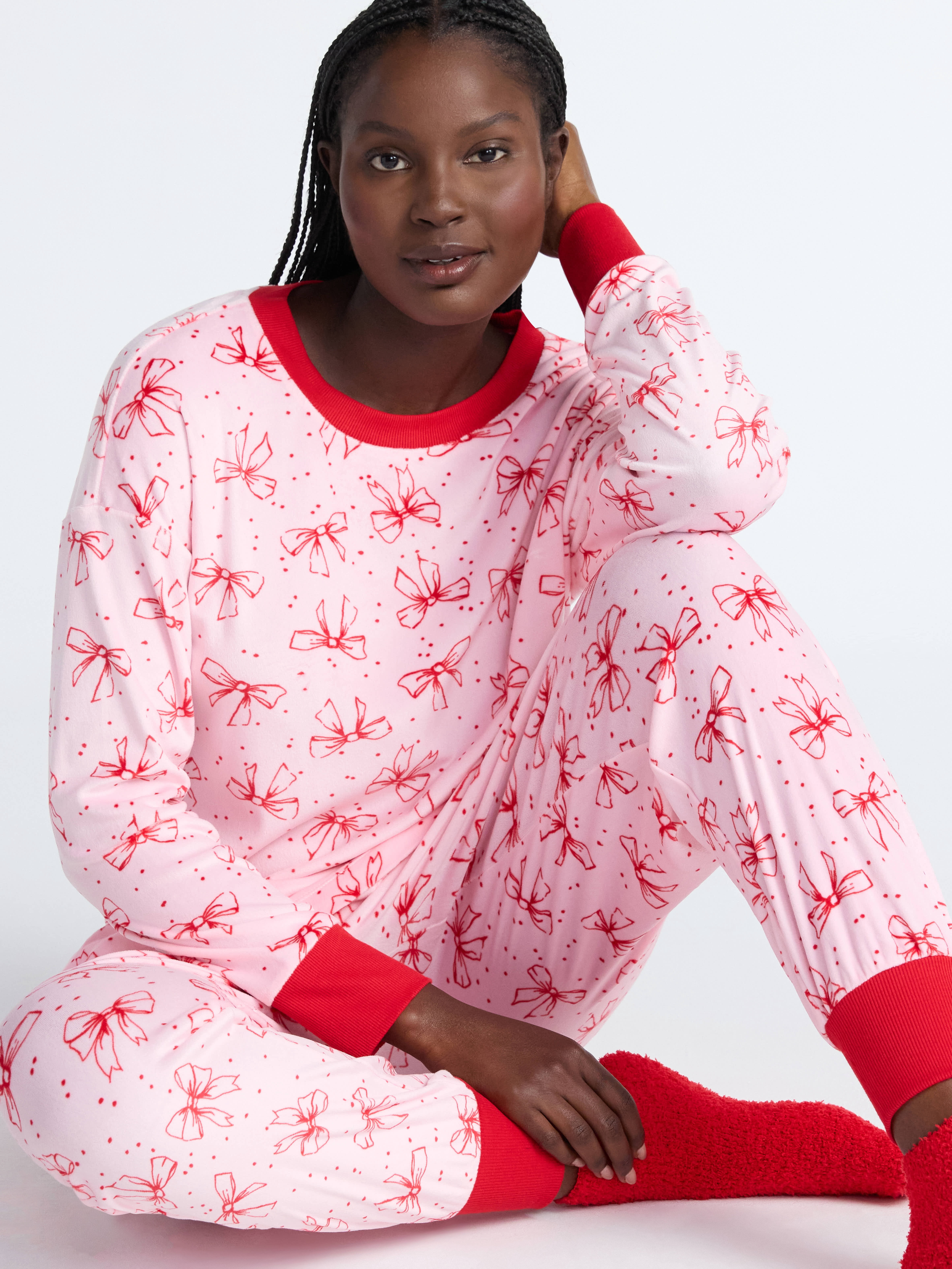 Joyspun Women’s Stretch Velour Long Sleeve Top, Pants, and Socks Pajama Set, 3-Piece, Sizes XS-4X