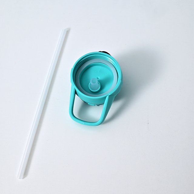 Botella de bebida de 2000 ml con pajita portátil para oficina escolar al aire libre (verde) Hugtrwg Para Estrenar