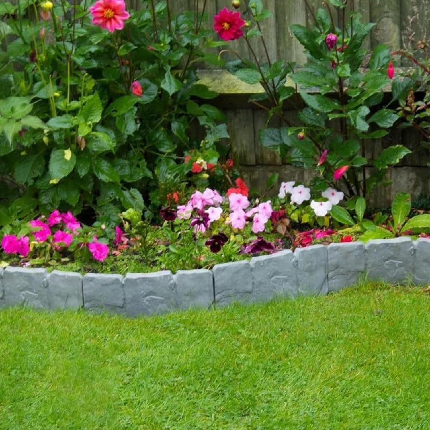 Plastic Garden Retaining Fence, Stone-Look Lawn Edging Border with Flexible Interlocking Design, No Dig Weatherproof Decorative Landscape Edging for Outdoor Yard (Milky White,20)