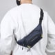 thumbnail image 5 of Mochila de hombro en el pecho de hombre con bandolera cruzada | Nailon impermeable, diseño ligero, puerto para auriculares | Mochila de mensajería deportiva multifuncional al aire libre | 13,4"x5,5", 5 of 6