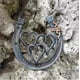 thumbnail image 4 of Herradura de hierro forjado hecha a mano, herradura de la suerte para ella, regalos de resina con corazones de hierro forjado (tres corazones), 4 of 7