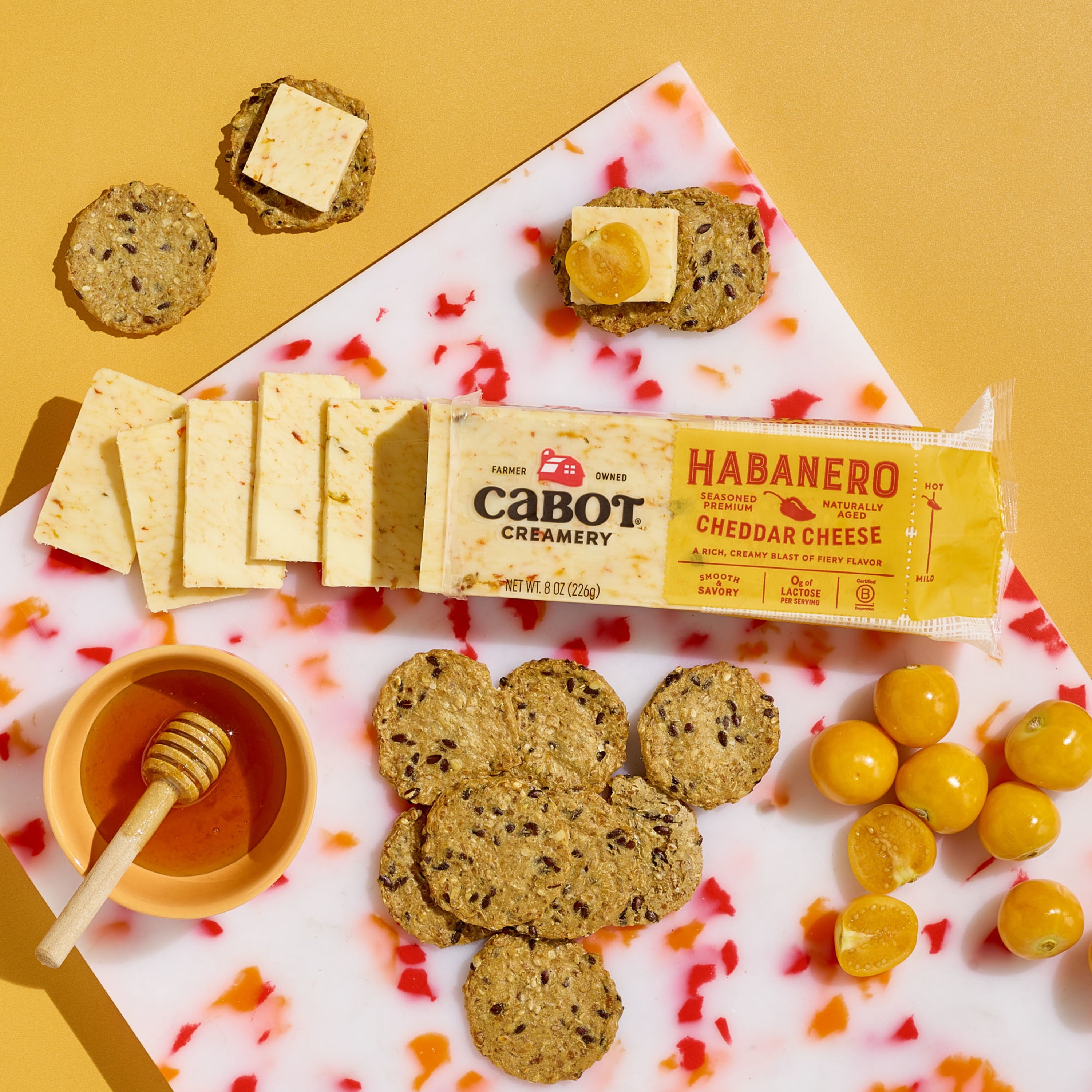 Cabot Creamery Bar Habanero Cheddar Cheese 8 Oz - Walmart.com