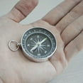 thumbnail image 4 of Trayknick Mini Boussole de Poche Portable pour le Camping, la Randonnée, les Sports de Plein Air et la Navigation, 4 of 6