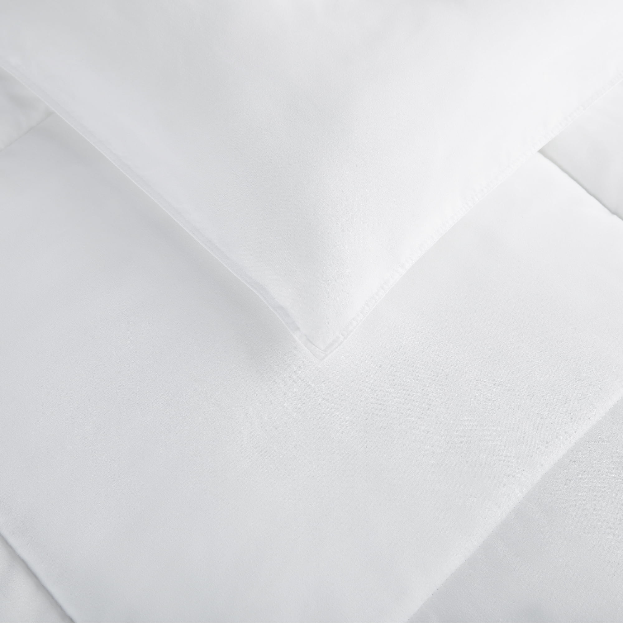 Serta Simply 3-Piece Clean Antimicrobial White Comforter Set, King