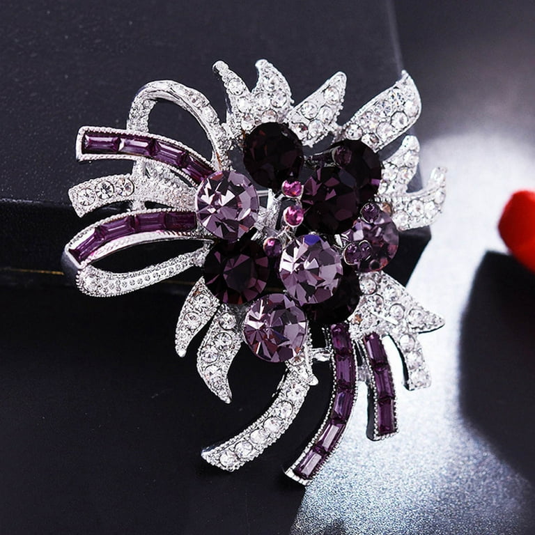 Frehsky Brooches for Women Rhinestone Corsage Women's Clothing Accessories Banquet Brooch Business Brooch, Size: One size, Grey Type