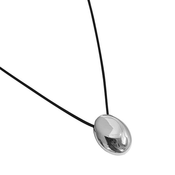 Stylish Metal Oval Shaped Neckchain Geometric Pendant Necklace Adjustable PU Leather Cord Clavicle Chain Elegant Jewelry