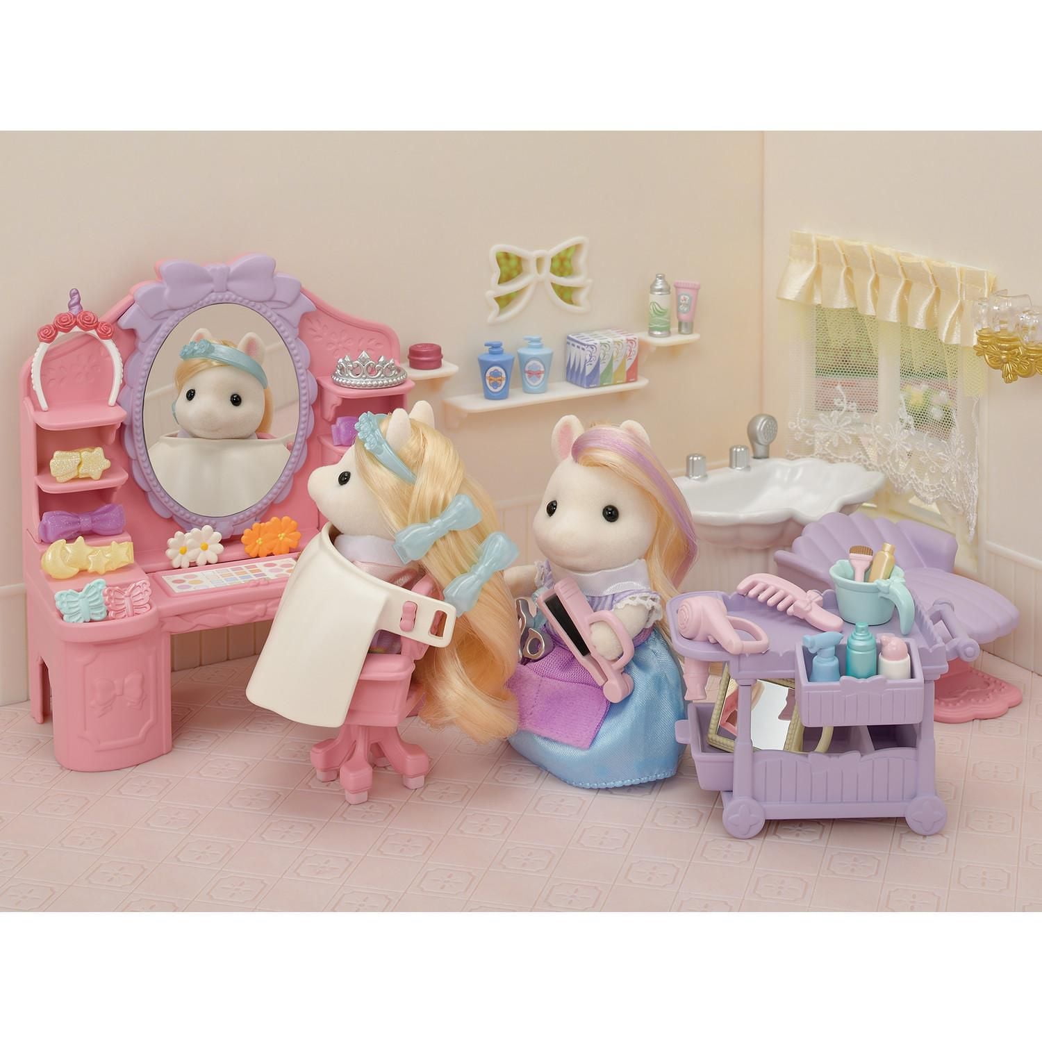 Calico Critters Pony's Hair Stylist Set, Dollhouse Playset avec figurine et accessoires