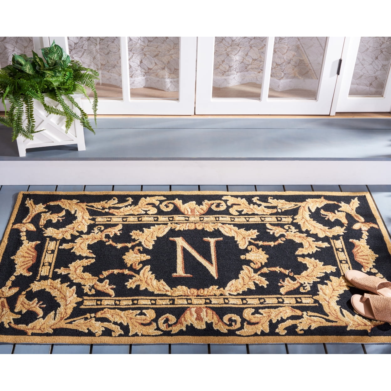 SAFAVIEH Monogram Jaslyn Medallion Indoor/Outdoor Area Rug, Black, 2'6" x 4'