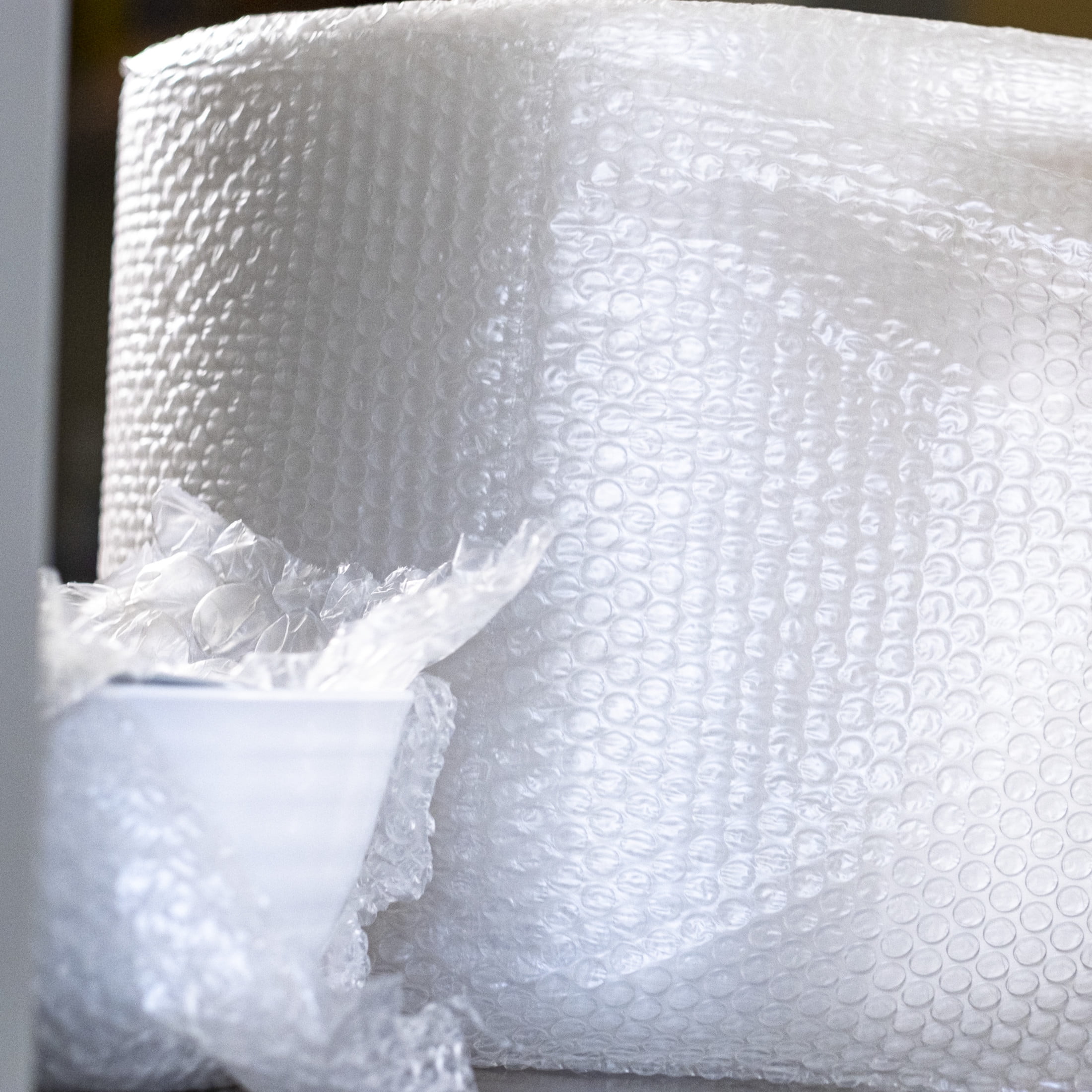 Duck Brand Small Bubble Cushioning Wrap, 12 in x 150 ft, Clear, 286677