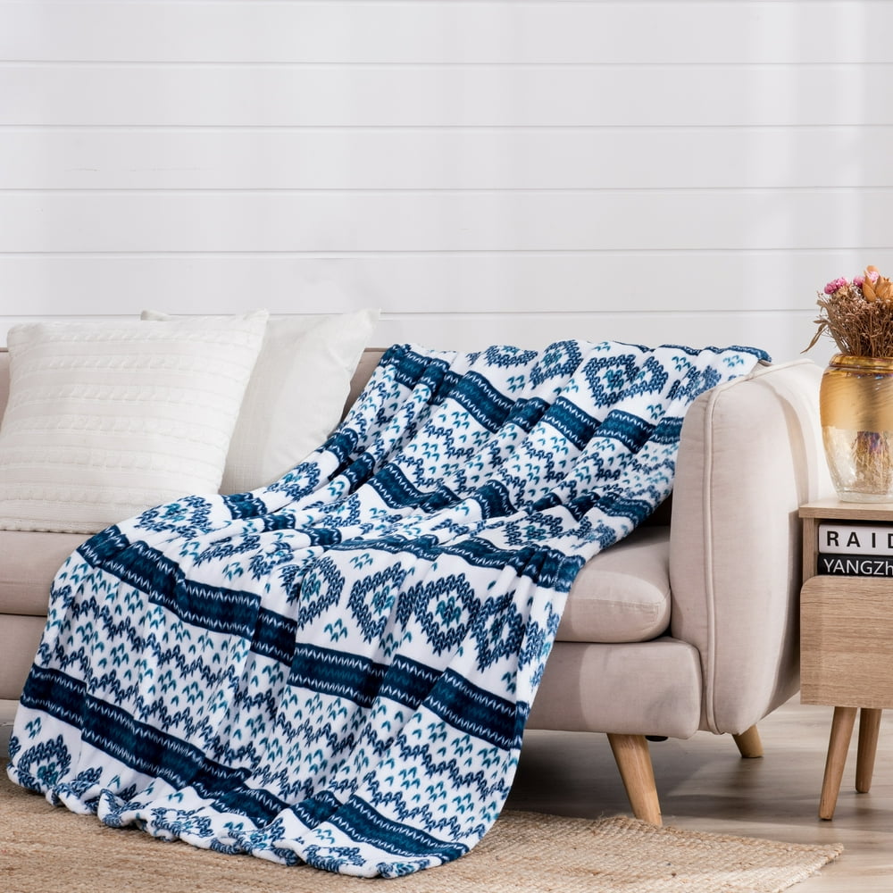 Mainstays Giant Oversized Plush Throw Blanket, 60" x 72", Blue Fairisle