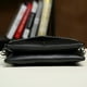 thumbnail image 5 of Bolso retro para mujer, estilo europeo y americano, de piel suave, a la moda, para madres de mediana edad, bolso bandolera portátil para mujer, 5 of 6