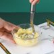 thumbnail image 3 of Triturador de patatas de acero inoxidable, triturador de patatas manual poroso curvo, triturador sin esfuerzo de plátano, huevo, frijol, prensador para puré, 3 of 5