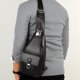thumbnail image 1 of Bolso de hombro para hombre, bolso de pecho con carga, bolso de hombro de cuero informal a la moda, bolso cruzado, bolso de cintura impermeable, 1 of 6