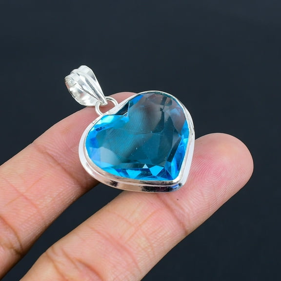 Swiss Blue Topaz Heart Gemstone 925 Sterling Silver Jewelry Pendant 1.7" VJ 687