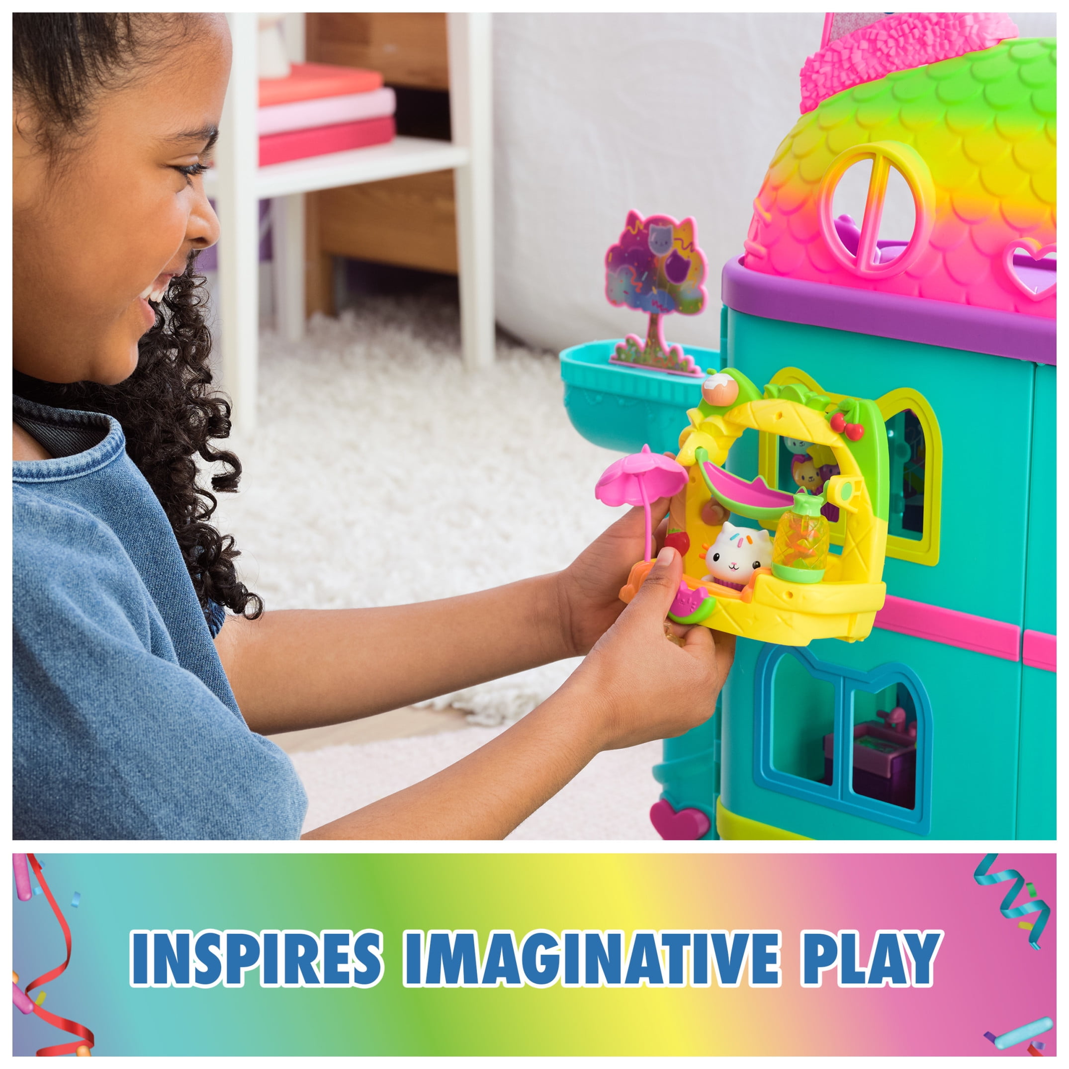 Gabby’s Dollhouse, Cakey’s Fruit Smoothie Balcony Playset with Toy Figure & Accessories