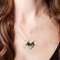 thumbnail image 3 of Delicado collar con colgante de corazón para mujer, minimalista, con cadena de aleación de zinc, ideal para combinar con otras prendas y para uso diario, 3 of 7