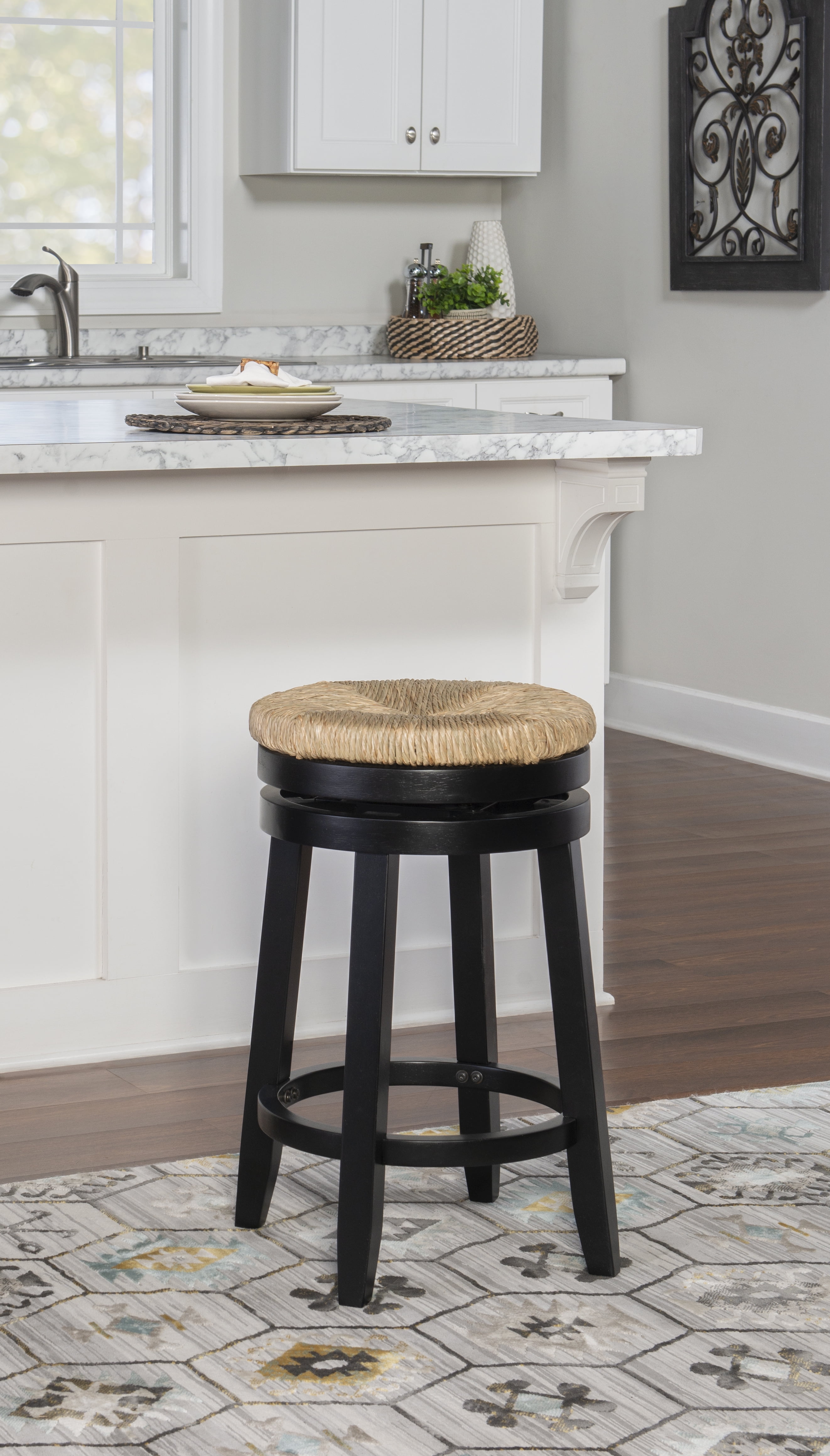 25" Backless Counter Stool with Swivel, Black with Natural Rush