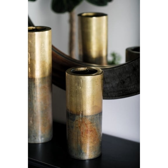 DecMode 10" Gold Aluminum Vase