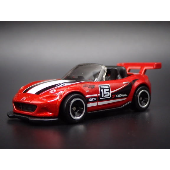 Open Box 2015-2025 MAZDA MX5 MIATA CONVERTIBLE ND 1:64 SCALE DIORAMA DIECAST MODEL CAR