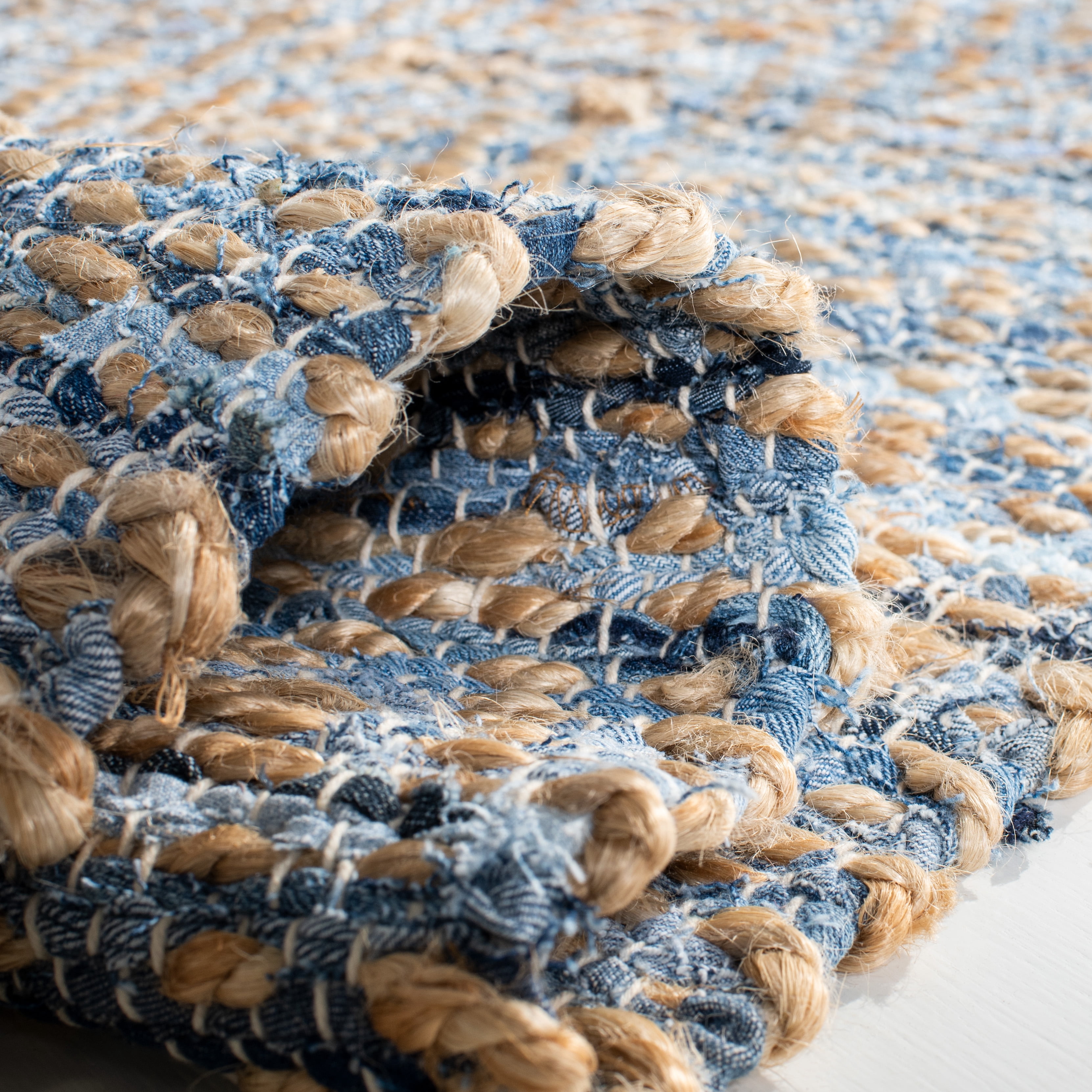 SAFAVIEH Cape Cod Leo Geometric Area Rug, Natural/Blue, 11' x 15'