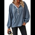 thumbnail image 1 of Sudadera con Capucha y Cordón de Color para Mujer, Cuello en V, Botones Delanteros, Suelta, Informal, de Larga, para Vacaciones de Otoño Azul M, 1 of 9