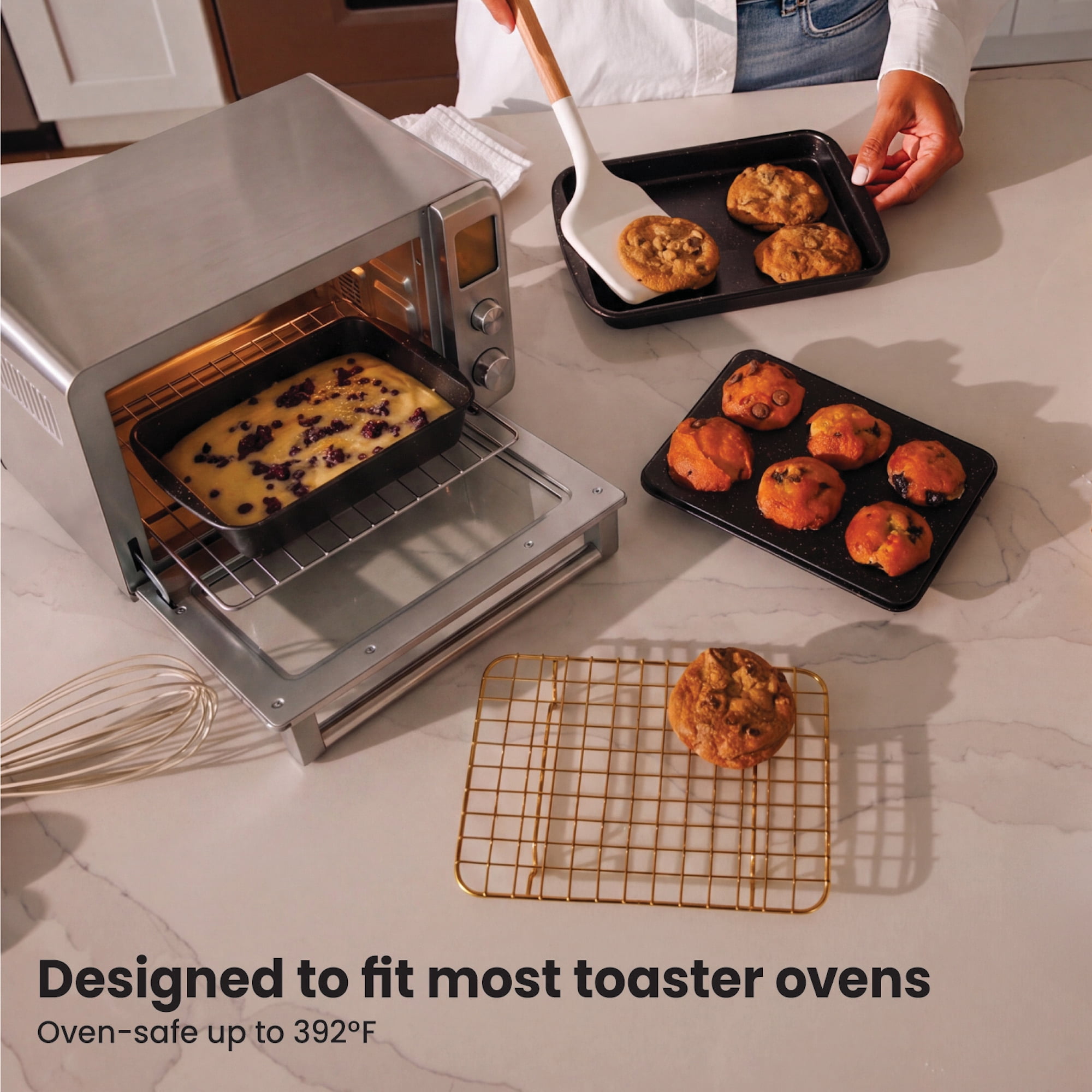 Thyme & Table 4-Piece Stackable Non-Stick Toaster Oven Bakeware Set, Black & Gold