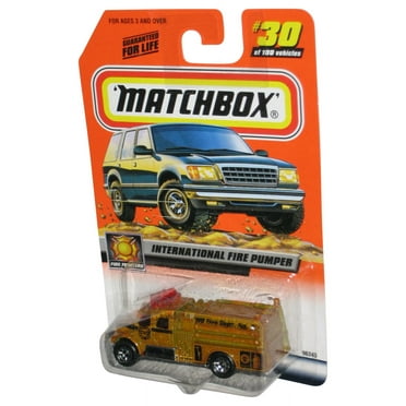 Matchbox Fire Fighters (1999) International Fire Pumper Gold Toy Truck #30/100